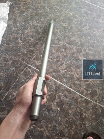 Mũi đục nhọn bê tông chuôi 30, dài 60cm. Lắp máy đục 65-95