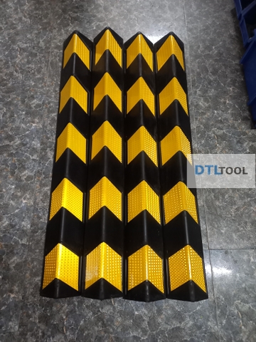 Ốp Góc Cột Cao Su Phản Quang 1000x100x10mm Vuông SDTL | Bảo Vệ Cột Tầng Hầm & Bãi Đỗ Xe