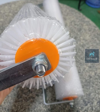 Rulo phá bọt khí rộng 50cm. Lu nhựa 50cm x đường kính 7cm x gai 13-20mm