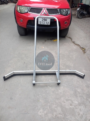 Xe Gạt Nước Sân Tennis - Khung Nhôm D30mm - Đế Gạt Xốp EVA 2 tấm - 2 Bánh Xe Cao Su - Dài 1400mm x Cao 900mm