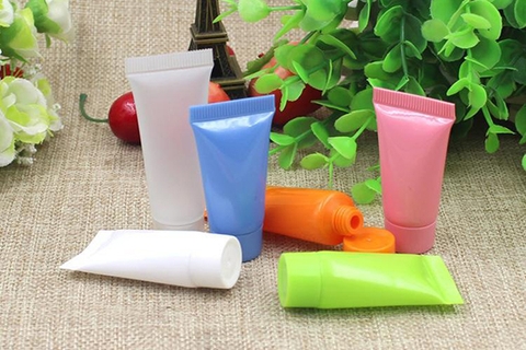 Hướng dẫn mua tuýp đựng mỹ phẩm thế nào cho phù hợp?