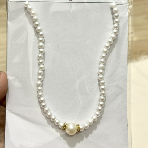 Dây chuyền ngọc trai phù hợp mặc áo dài dịp lễ Tết