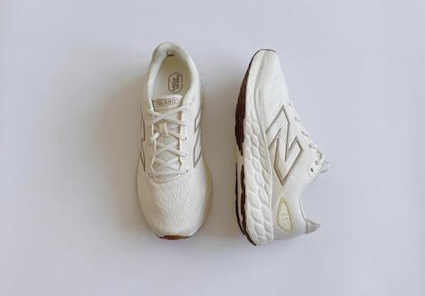 Giày thể thao running chạy bộ New Balance Fresh Foam 680 White chính hãng - Trắng kem - size 40