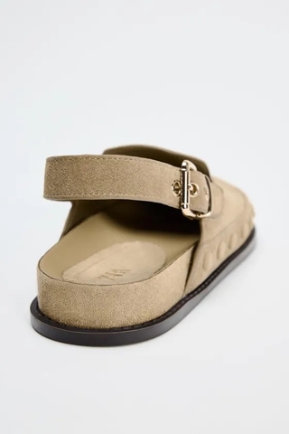 Giày Zara chính hãng Split Suede Studded Clogs - Da lộn