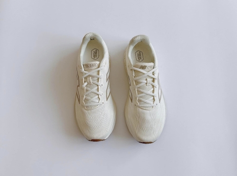 Giày thể thao running chạy bộ New Balance Fresh Foam 680 White chính hãng - Trắng kem - size 40