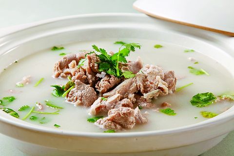 羊肉白罗卜汤 Canh Dê Hầm Củ Cải