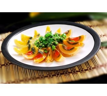 青椒皮蛋 Trứng Bắc Thảo Ớt Xanh