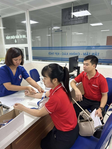 chăm sóc định kỳ sức khỏe cán bộ nhân viên công ty !