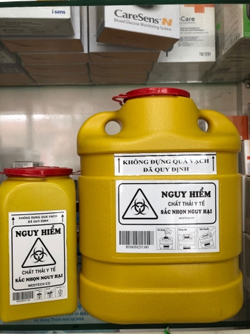 Bình huỷ kim tiêm nhựa 6,8 lít và 1,5 lít