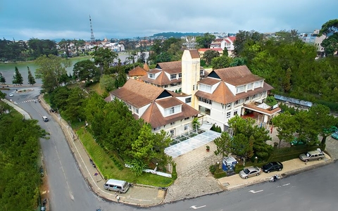 Khách sạn Mường Thanh Holiday Đà Lạt