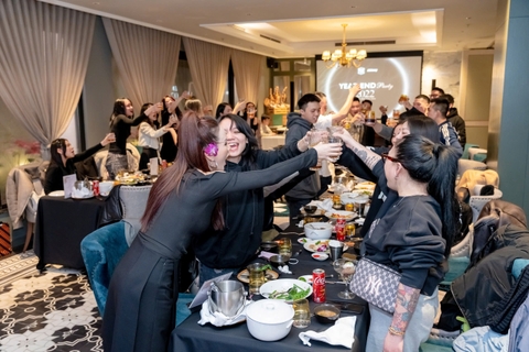MỘT GIỜ HẠNH PHÚC TRỌN VẸN.
