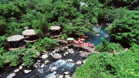 TOUR DU LỊCH HÀ NỘI – VŨNG CHÙA - BÃI ĐÁ NHẢY - ĐỘNG PHONG NHA – SUỐI NƯỚC MỌC – ĐỒI CÁT QUANG PHÚ 3 NGÀY 2 ĐÊM