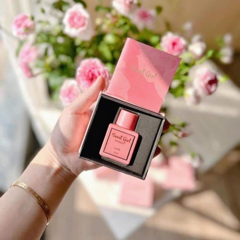 Nước hoa vùng kín Whisis Sweet Girl Inner Perfume 5ml