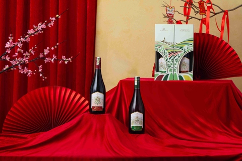 Hộp 2 chai Chateau Dalat Olong Secret & Moka Essence - 750ml