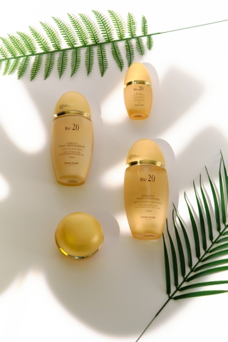 RE20 ENRICH Four-piece Set MADE IN KOREA (Softener: 150ml, Moisturizer: 150ml, Cream: 60ml, Serum: 32ml