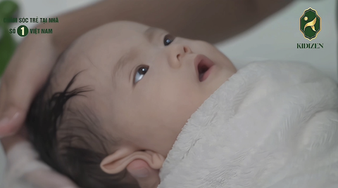 IP KIDIZEN - Hành Trình Chăm Sóc Bé Sơ Sinh Từ A Đến Z: Mùa Hè Có Nên Tắm Nhiều Cho Bé Sơ Sinh Không? Và Tắm Như Nào Cho Đúng Cách?