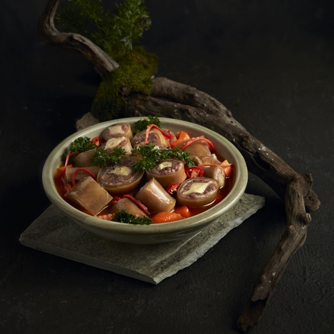 Đuôi bò hầm thảo dược