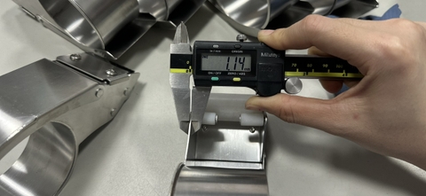 DAO CẮT BĂNG KEO INOX BẢN 50MM