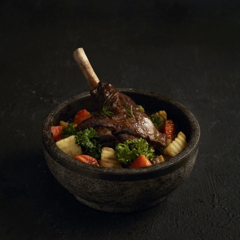 Lamb Garlic Corn Braised in Red Wine