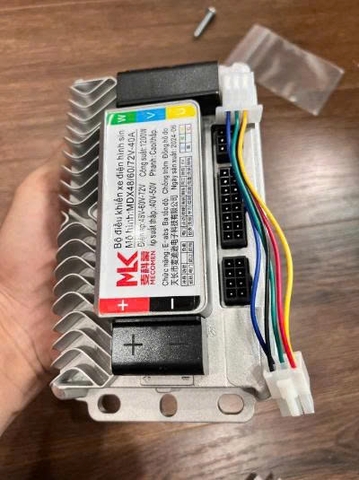 DCDC ĐÚC XE MÁY ĐIỆN 72-12V6A
