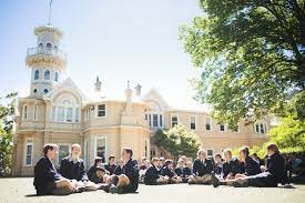 Học bổng  tại Braemar College