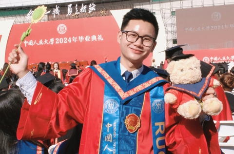 Chàng trai tốt nghiệp đại học hàng đầu Trung Quốc với điểm gần tuyệt đối