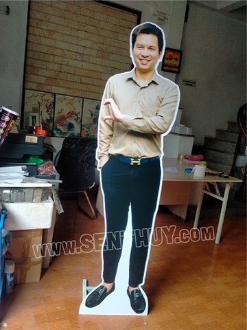 STANDEE HÌNH NGƯỜI DECAL DÁN FORMEX SIÊU ĐẸP