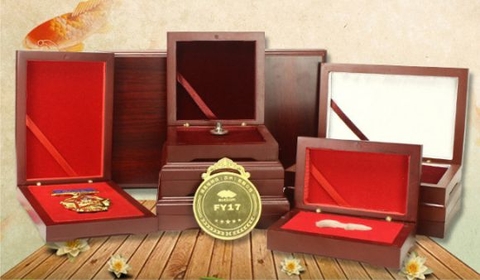 HỘP GỖ - BÚT GỖ