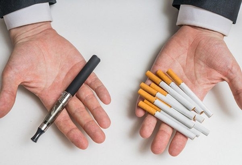 So sánh Pod dùng 1 lần và thuốc lá truyền thống