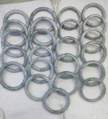 VÒNG MÔN LÝ CẨM THẠCH A THIÊN NHIÊN (LÔ)