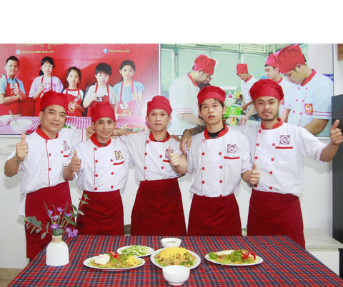 Đột nhập lớp đào tạo nghề bếp NEC: Hành trình chuẩn bị cho cơ hội làm việc tại Đức