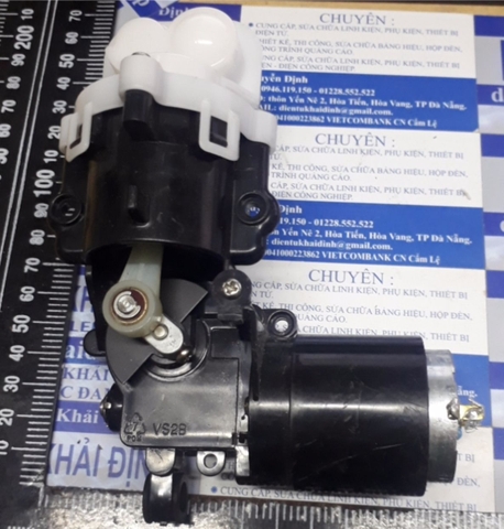 máy bơm áp lực R-545 12V, 0.6A, 350g, hút 3m, đẩy 7m 8L/P kde2528