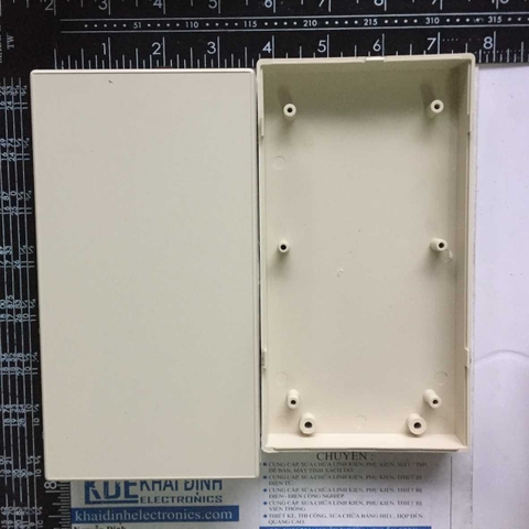 Hộp nhựa hộp mạch điện 177*94*35mm màu trắng kde3213