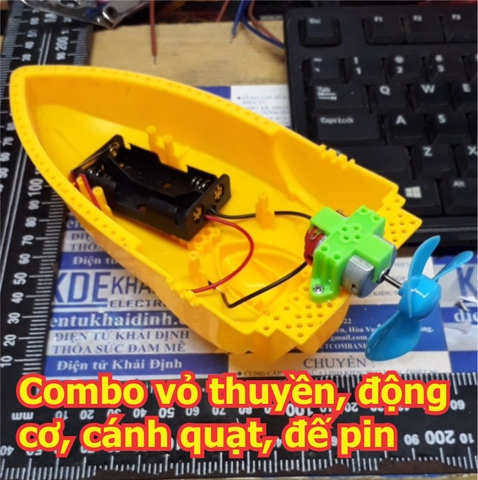 thuyền nhựa mô hình, động cơ, giá giữ, đế pin và cánh quạt 40mm kde5493