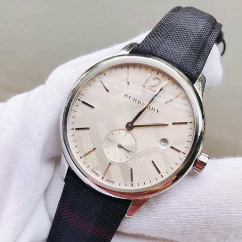Burberry Classic Round |Nam Giới |Mặt Trắng |Dây Da Đen |Máy Pin (Quartz) |Size 40mm