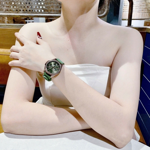 Michael Kors Mini Pilot |Nữ Giới |Đính Đá |Dây Silicone Xanh Lá |Máy Pin (Quartz) |Size 36mm