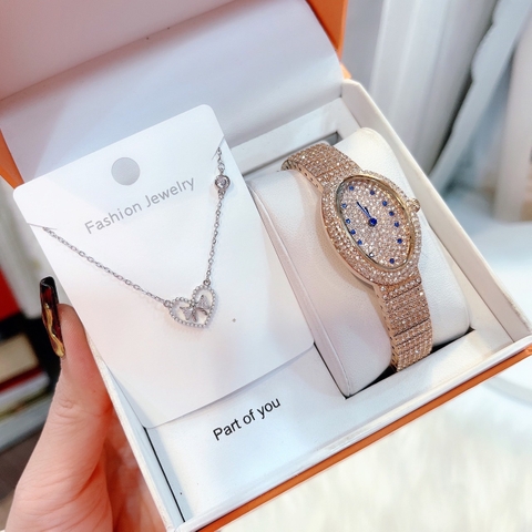 Davena Mặt Oval |Nữ Giới |Đính Đá Xanh |Vòng Tay Rose Gold |Máy Pin (Quartz) |Size 28mm