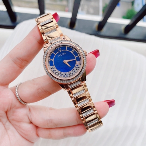 Bulova Turnstyle |Nữ Giới |Mặt Xanh Dương |Dây Kim Loại Rose Gold |Máy Pin (Quartz) |Size 33mm