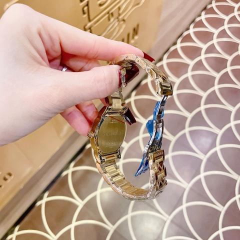Burberry The City |Nữ Giới |Mặt Trắng |Dây Kim Loại Vàng Gold |Máy Pin (Quartz) |Size 34mm