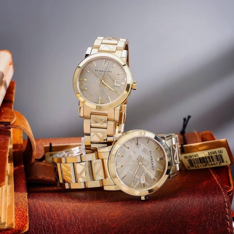 Burberry The City |Cặp Đôi |Mặt Tròn |Dây Kim Loại Vàng Gold |Size 38x34mm