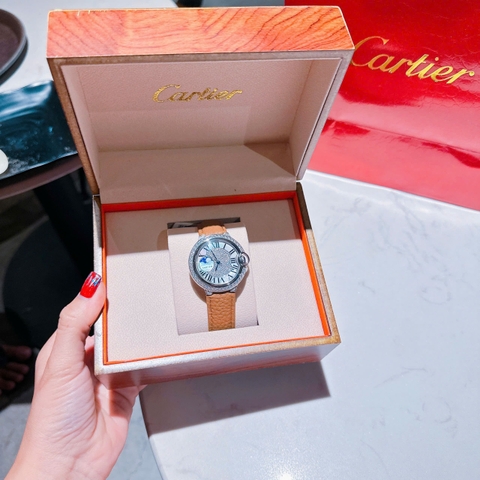 Cartier Ballon Bleu |Nữ Giới |Đính Đá |Dây Da Nâu |Máy Pin (Quartz) |Size 35mm