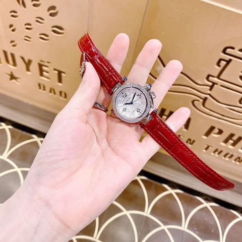 Cartier Pasha De |Nữ Giới |Mặt Đính Đá |Dây Da Đỏ |Máy Pin (Quartz) |Size 30mm