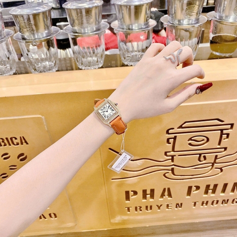 Cartier Santos |Nữ Giới |Mặt Vuông |Đính Đá |Rose Gold |Dây Da Cam |Máy Pin (Quartz) |Size 24x33mm