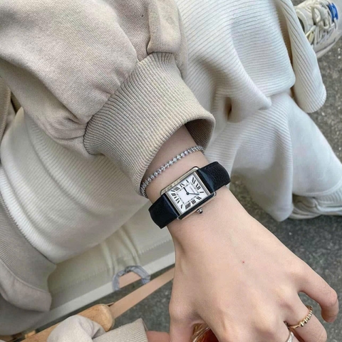 Cartier Tank Solo |Nữ Giới |Mặt Chữ Nhật |Dây Da Đen |Máy Pin (Quartz) |Size 31x24mm