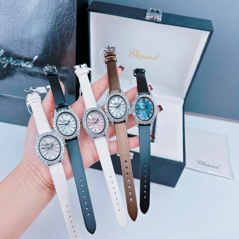 Chopard Mặt Bông Hoa Hồng |Nữ Giới |Đính Đá |Dây Da Trắng |Máy Pin (Quartz) |Size 32mm