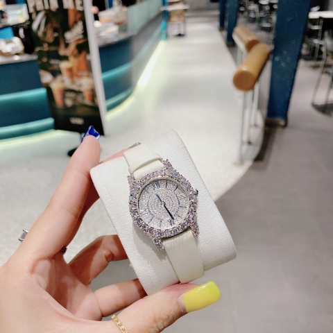 Chopard L'Heure Du Diamant |Nữ Giới |Mặt Full Đá |Dây Da Trắng |Máy Pin (Quartz) |Size 32mm