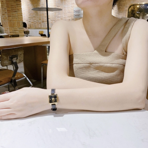 Coach Cass |Nữ Giới |Mặt Vuông |Hoa Trà |Dây Da Đen |Máy Pin (Quartz) |Size 22mm