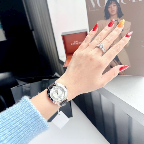 Coach New York |Nữ Giới |Trắng Silver |Dây Da Đen |Máy Pin (Quartz) |Size 36mm