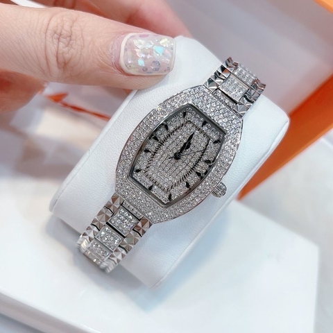 Davena Mặt Oval |Nữ Giới |Full Đá |Trắng Silver |Dây Kim Loại |Máy Pin (Quartz) |Size 32x38mm