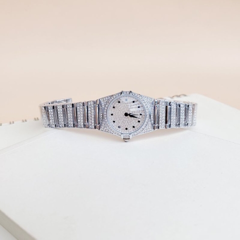 Davena Trắng Silver |Nữ Giới |Mặt Tròn |Full Đá |Dây Kim Loại |Máy Pin (Quartz) |Size Nhỏ 28mm